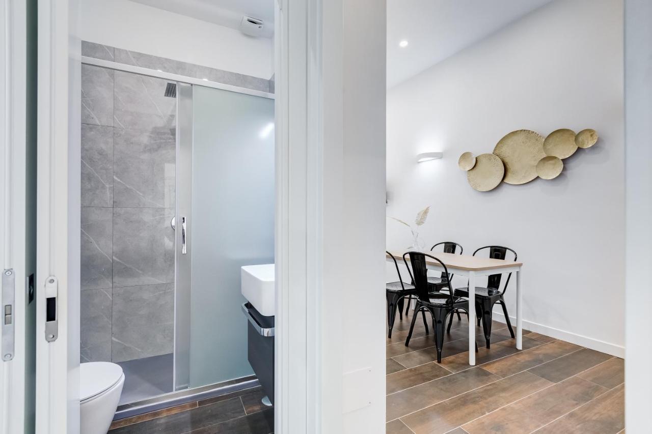 Bdc - The Boss: Stunning 2-Bdr Apartment @Termini Рим Екстер'єр фото