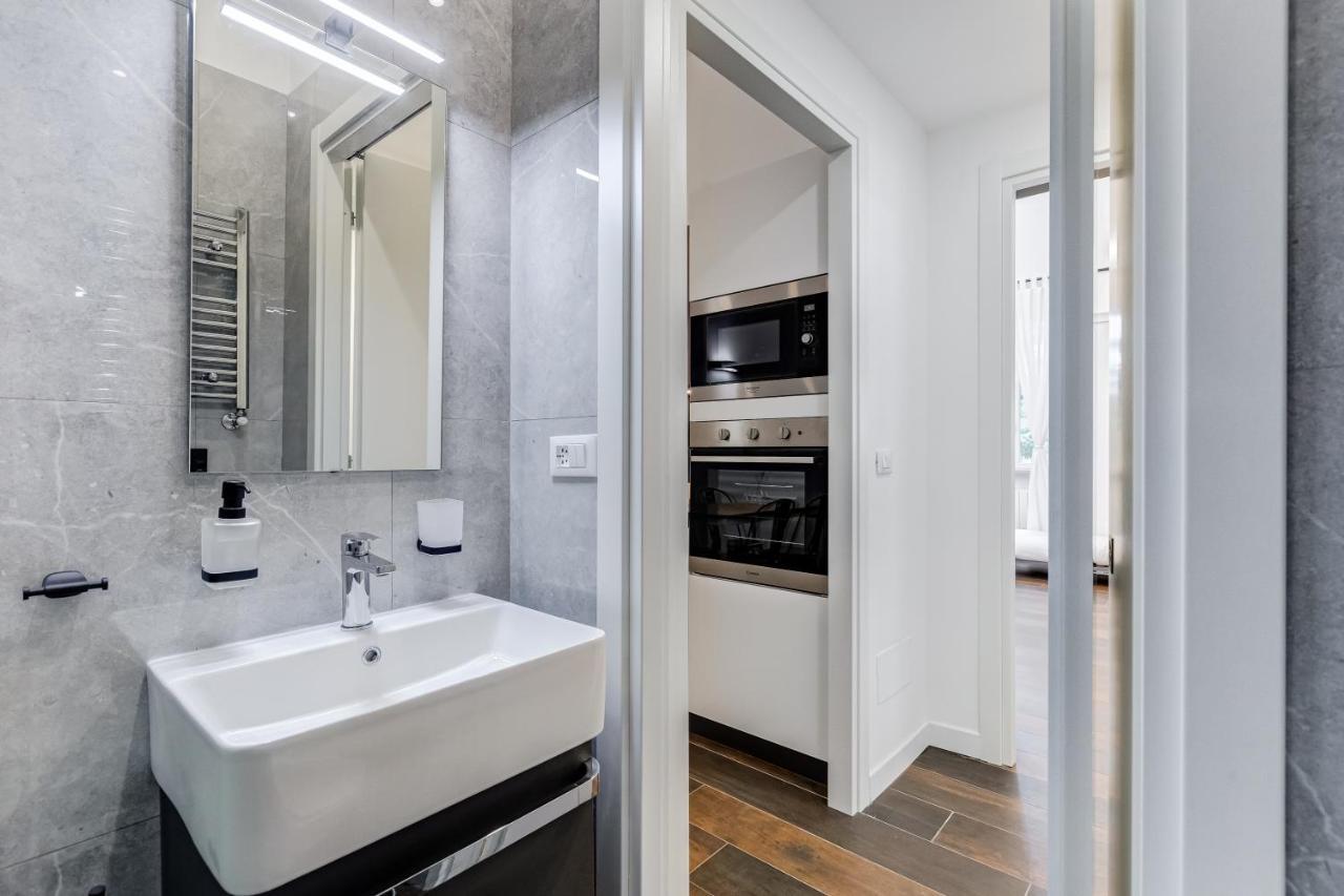 Bdc - The Boss: Stunning 2-Bdr Apartment @Termini Рим Екстер'єр фото
